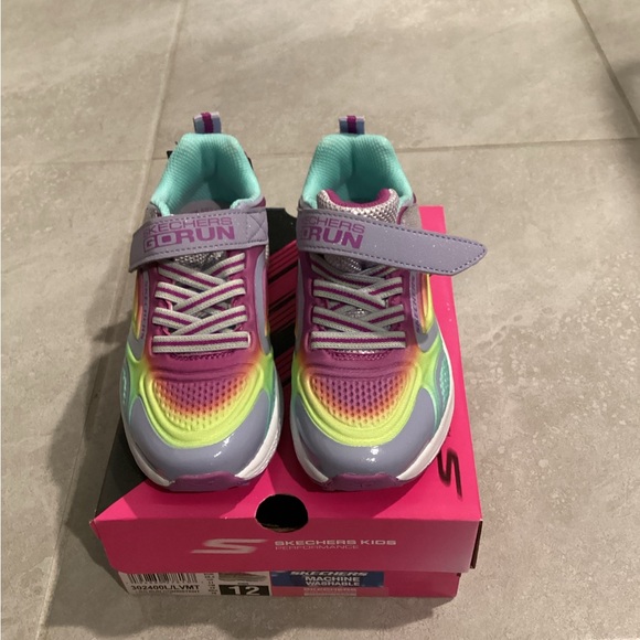 Skechers Other - Girls shoes